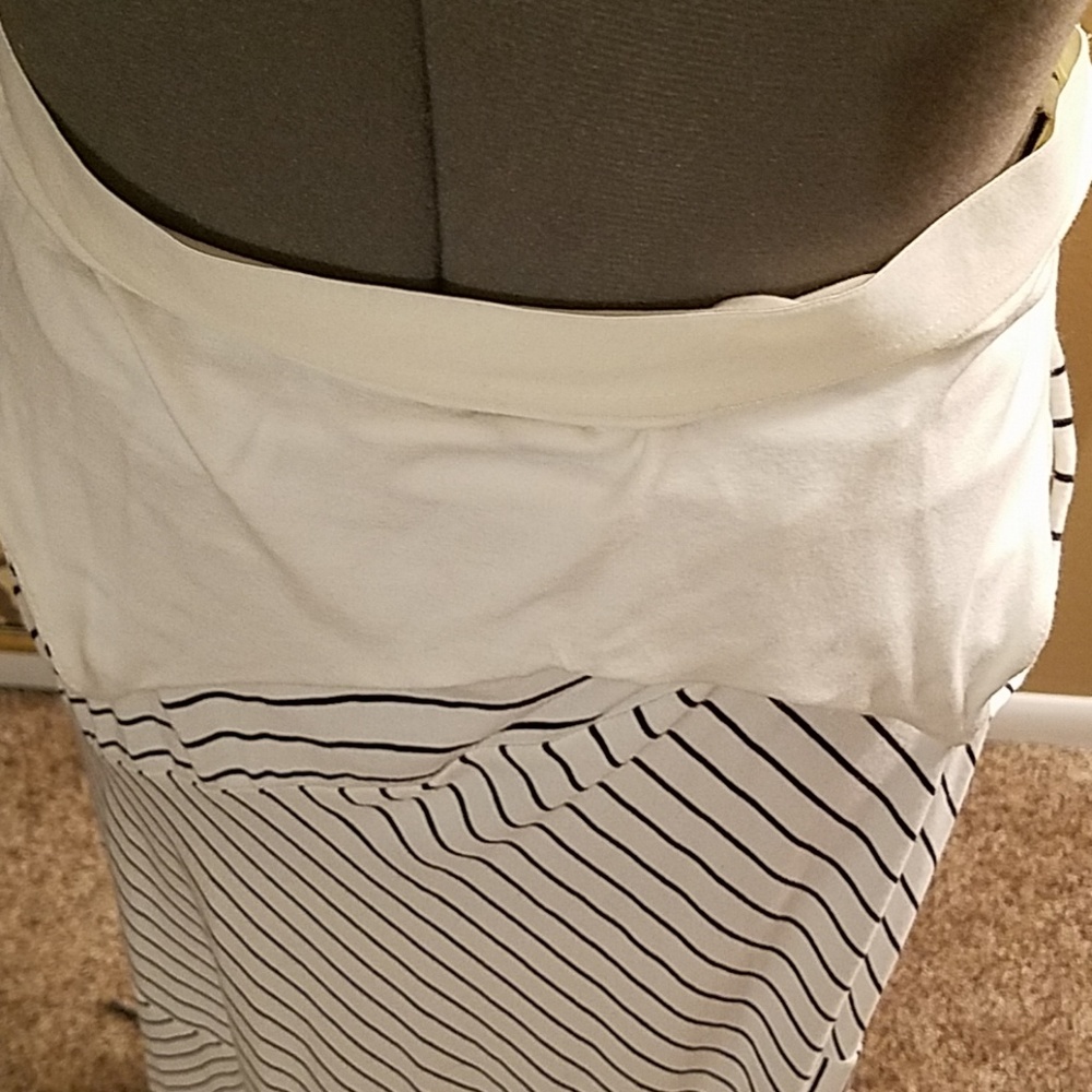 Dress - Picture 5 of 5